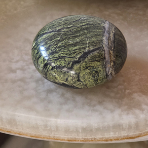 HAYAT GROUP Green Marble Durable Traditional Design <b>Paperweight</b> & Desk Holder for Home Office and Hotels - Product Image 4