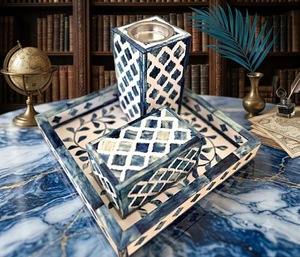Ensemble brûleur d'encens artisanal en bois de santal bleu et blanc avec support pour bâtonnets et plateau, décoration aromathérapeutique indienne écologique - Product Image 2