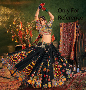 Tenue de Navratri magnifique : Lehenga Choli indien traditionnel rouge, directement de Chaniya Choli, Ghagra Choli, Garba Look, Dandiya Outf - Product Image 1