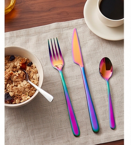 Set de couverts multicolores design pour la cuisine et la table Collection de couverts haut de gamme pour la maison, le restaurant et les célébrations - Product Image 5