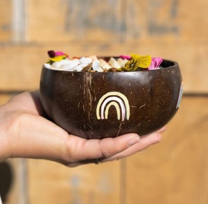 Bol en noix de coco de haute qualité, fait main, écologique, naturel, durable, poli, réutilisable, produit de service pour la cuisine et la salle à manger - Product Image 4