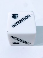 Dés de jeu en résine faits à la main, designs personnalisés pour les jeux d'enfants.
