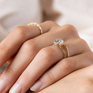 Bague halo en diamant de laboratoire de luxe à taille ovale, or jaune 18K/14K/10K, bague de fiançailles en diamant, bijoux de mariée raffinés pour femmes - Product Image 2