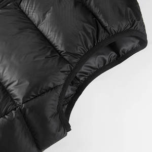 Blouson matelassé sans manches personnalisé avec logo pour homme – Style urbain hivernal, fermeture éclair, procédé de revêtement, service OEM, design sur mesure - Product Image 5