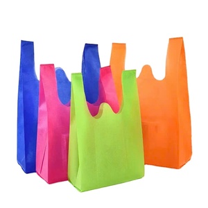 Sac fourre-tout réutilisable élégant en PP non tissé avec design imprimé personnalisé pour les courses, les cadeaux promotionnels et la vente au détail - Product Image 1