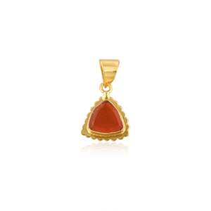 Pendentif triangle en cornaline naturelle en laiton plaqué or 25 mm |   Charme de bijoux minimalistes tendance avec pierres précieuses - Product Image 1