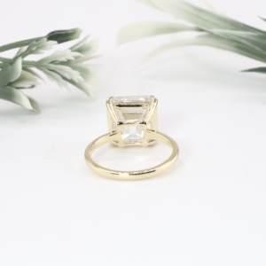 Bague de fiançailles en or jaune avec diamant taille Asscher et cristal, sertie de deux griffes, bijou classique pour femme, cadeau - Product Image 4