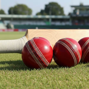 Pelota de Cricket Cosida a Mano, Duradera, con Diseño de Larga Duración para Entrenamiento a Nivel de Club y Partidos Competitivos al Aire Libre - Product Image 3