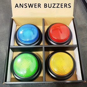 4 PCS Buzzers de jeu colorés avec lumières et son pour les jeux en famille, la salle de classe et les jeux d'enfants - Product Image 3