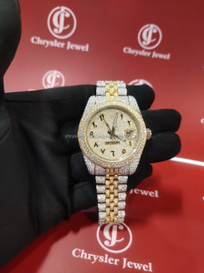 Reloj de cuarzo VVS Moissanite de diamante de lujo con cara grande y elegante banda de acero inoxidable de estilo helado para hombres y mujeres - Product Image 6