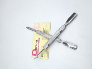 Pousse-cuticules professionnel de haute qualité en acier inoxydable, logo personnalisé, double extrémité, pour manucure, éliminateur de peaux mortes, pousse-ongles. - Product Image 1