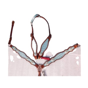 Juego de cuello de pecho de una sola oreja hecho a mano de cuero de vaca recién lanzado con perno plateado fabricado por Saman Exports - Product Image 3