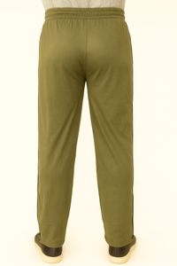Pantalon de jogging Olive – Tissu léger et respirant avec coupe décontractée et fuselée, taille réglable avec cordon de serrage - Product Image 3