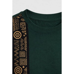 T-shirt personnalisé vert or avec symboles anciens, streetwear de luxe pour homme, en jersey de coton, art égyptien, vente en gros usine OEM - Product Image 4