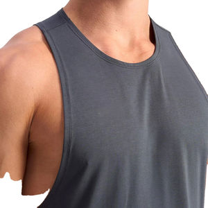 Débardeur de sport pour homme, coupe ajustée, sans manches, en tissu gris chiné doux et respirant, idéal pour le fitness et l'entraînement - Product Image 5