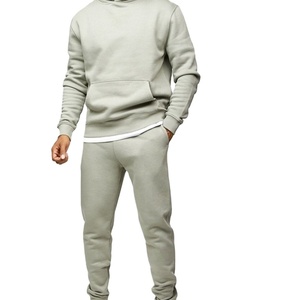 ชุดวอร์มผู้ชายคุณภาพพรีเมียมสำหรับฤดูหนาว มีฮู้ด สไตล์สตรีทแวร์ ผลิตจากโพลีเอสเตอร์และผ้าฝ้าย ขายส่ง รับสกรีนโลโก้ ชุดสำหรับกิจกรรมกลางแจ้ง เนื้อผ้าหนา - Product Image 1