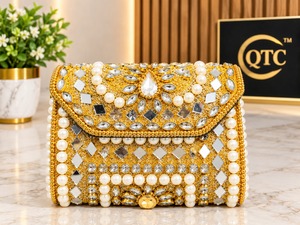 Pochette de soirée de luxe dorée perlée avec fermeture à rabat, ornée de strass, pour mariage, fête ou banquet - Product Image 2