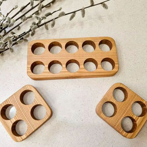 Porte-œufs en bois design pour accessoires de cuisine haut de gamme, présentoir décoratif pour œufs et idéal pour offrir en cadeau - Product Image 1