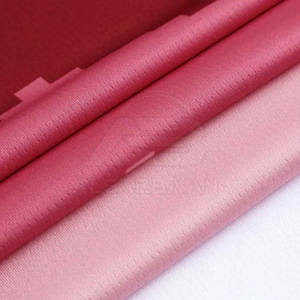 Uniforme de baloncesto deportivo de alta calidad con logotipo personalizado, camiseta y pantalones cortos para hombre - Product Image 5