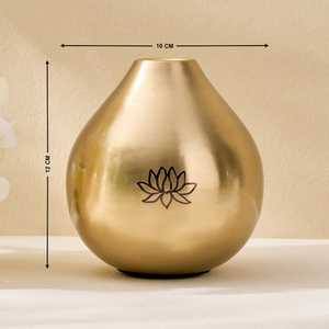 Vase à fleurs en métal fait main, finition or de luxe, résistant à la rouille, gravure de lotus, centre de table décoratif moderne pour la maison, l'hôtel, la table - Product Image 5