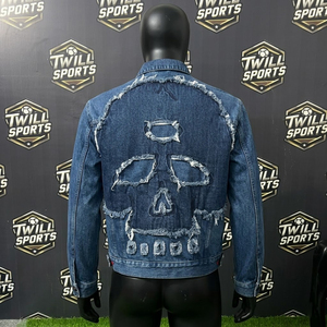 Veste en jean personnalisée pour homme, effet usé, avec patch crâne, style streetwear vintage, en denim bleu - Product Image 3