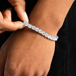 Pulsera de tenis de lujo con corte redondo para mujer, chapada en oro blanco, de acero inoxidable, con circonita cúbica AAA, pulsera de tenis clásica con diamantes. - Product Image 2