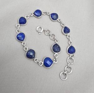 Bracelet à breloques en forme de cœur en lapis-lazuli, argent sterling 925 plaqué or, pierres précieuses facettées, fait main, bijoux ethniques élégants pour femmes - Product Image 3