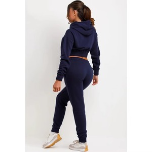 Ensemble de survêtement pour femme en coton, coupe ajustée, avec haut court et pantalon, style décontracté pour le jogging, vente en gros - Product Image 5