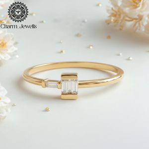 Bague de fiançailles classique en argent plaqué or 14 carats avec moissanite taille coussin, sertie à griffes, certifiée IGI, pour femme - Charm Jewells - Product Image 3