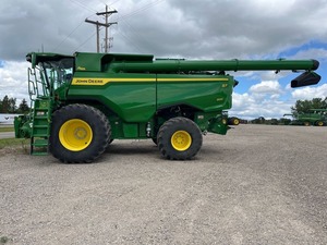 Moissonneuse-batteuse robuste 2025 S7 900 Z197963 Haute Performance Approvisionnement en Gros - Product Image 4