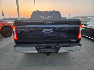 Pick-up Ford F-Series Lariat FX4 2021 d'occasion, 399 ch, 5 places, 6 cylindres, transmission automatique, 2999 cm³ essence, conduite à gauche, 4x4 - Product Image 3