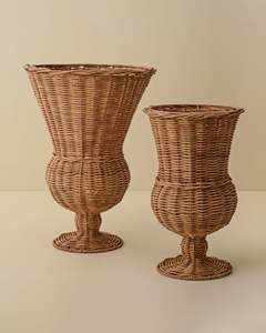 Ensemble de jardinières en rotin naturel, pots à fleurs en osier tressé, vases décoratifs sur piédestal pour la décoration intérieure du salon. - Product Image 2