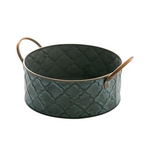<b>Round</b> Metal Fruit Basket With Open Air Circulation Design To Keep Fruits Fresh For Longer - Product Image 4