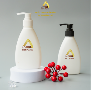 Botella de plástico ovalada blanca OEM de 150ml con tapa abatible o bomba para embalaje de loción de champú para el cuidado de la piel de fábrica de Vietnam - Product Image 2