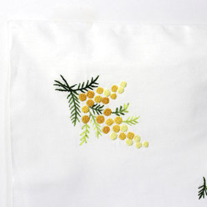 Housses de coussin carrées vintage personnalisées en gros avec broderie appliquée fleurs de mimosa, 100% coton lavable avec fermeture éclair pour hôtel et maison - Product Image 3