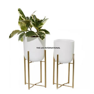 Juego de 2 Macetas con Base, Acabado Dorado Brillante, Forma Redonda, Diferentes Tamaños, Acero Inoxidable - Product Image 3