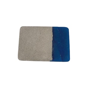 Bloc à découper en résine de marbre personnalisé de vente chaude pour planche à fromage et vaisselle d'hôtel/d'événement - Product Image 1