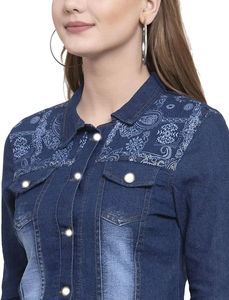 Chaqueta vaquera corta para mujer, la más cómoda, de color personalizado, con lavado desgastado y estampado en el hombro, estilo streetwear para el día a día, suministro al por mayor - Product Image 4
