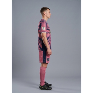Maillot de football rétro personnalisé pour hommes, 100 % polyester mesh, OEM, marque privée, tenue d'équipe pour polos - Product Image 3