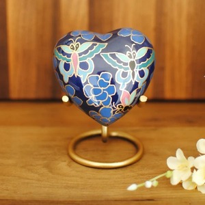 Urna Amfora de Latón Hecha a Mano con Acabado Dorado Vintage, Florero Decorativo para Decoración de Hogar de Primera Calidad - Product Image 4