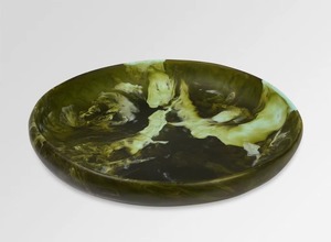 Assiette décorative artisanale en résine verte, effet artisanal, assiette de service de luxe, centre de table moderne, décoration intérieure pour la salle à manger - Product Image 5