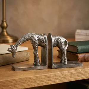 Sujetalibros de Jirafa de Plata Antigua, Juego de 2 Esculturas Decorativas de Animales de Aluminio con Elegante Base Metálica, Soportes de Libros de Lujo - Product Image 1