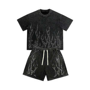 ชุดเซ็ตเสื้อยืดและกางเกงขาสั้นผ้าฝ้ายพิมพ์ลายหลวมๆ สไตล์ยูนิเซ็กซ์ ลดราคาสุดร้อนแรงช่วงซัมเมอร์ ดีไซน์ซับในด้านหน้า แบบเรียบง่าย สามารถปรับแต่งได้ - Product Image 1