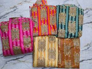 Tela de Algodón 100% Peinado, Ligera, Transpirable, Absorbente de Humedad, Ecológica y Orgánica con Estampado Animal de Le Souvenirs - Product Image 4