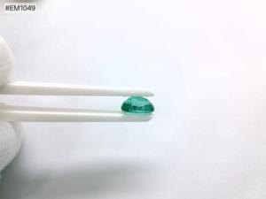 Esmeralda Verde 3A de Alta Calidad, Cristal Natural de Zambia, Corte Ovalado Facetado, 4.52ct, Gema Suelta de Alta Calidad para Anillos - Product Image 5