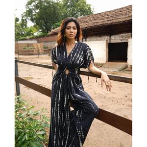 Vestido Maxi Negro con Estampado Tie Dye para Mujer, con Abertura Frontal y Nudo, Estilo Casual y Elegante - Product Image 1