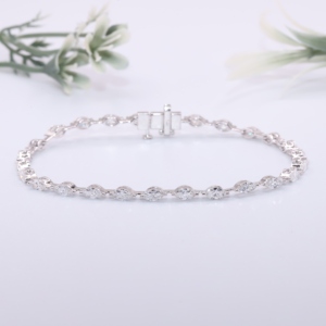 Pulsera de tenis clásica de oro blanco con diamantes cultivados en laboratorio de corte marquesa, engaste de bisel orientado de este a oeste, para cumpleaños, compromiso, boda, aniversario - Product Image 1