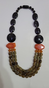 สร้อยคอเรซิ่นประดับลูกปัดแฟชั่น สินค้าขายดีจากอินเดีย ทำด้วยมือ เหมาะสำหรับทุกเพศทุกวัย สีสันสวยงาม เหมาะสำหรับงานปาร์ตี้ - Product Image 4