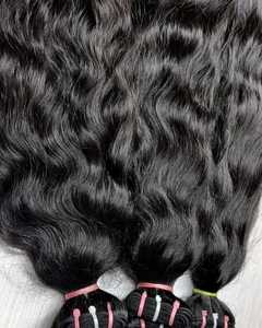 ผมแท้แบบอินเดีย ลอนธรรมชาติ เกรด Remy  จัดเรียงเกล็ดผม 100%  ผมเวอร์จิ้นแท้  แบบเย็บสองชั้น  ขายส่ง  สามารถดัดได้ทุกแบบ - Product Image 1