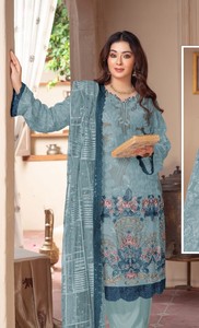 Ensemble Kurti élégant en mousseline de soie brodée, réversible, extensible, style moderne, avec dupatta |   Costume de créateur avec broderie Khatli |   Fête - Product Image 4